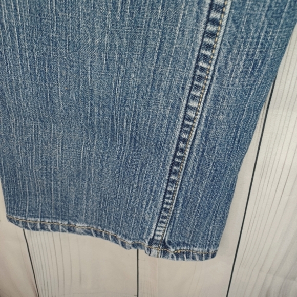 Levi's Signature Low Rise Bootcut Classic Faded Blue Denim Jeans - Picture 7 of 13